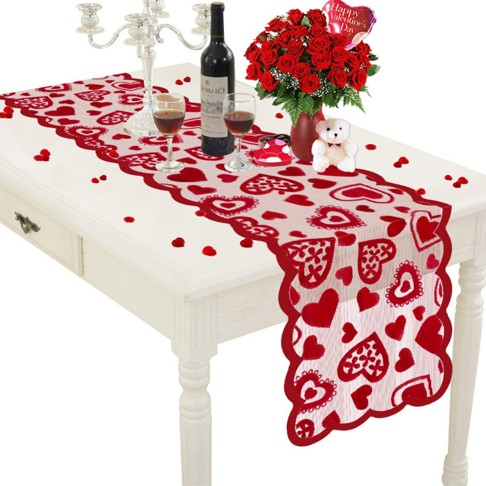 Tafelloper Romantisch Kant met Hartjes Decoratie