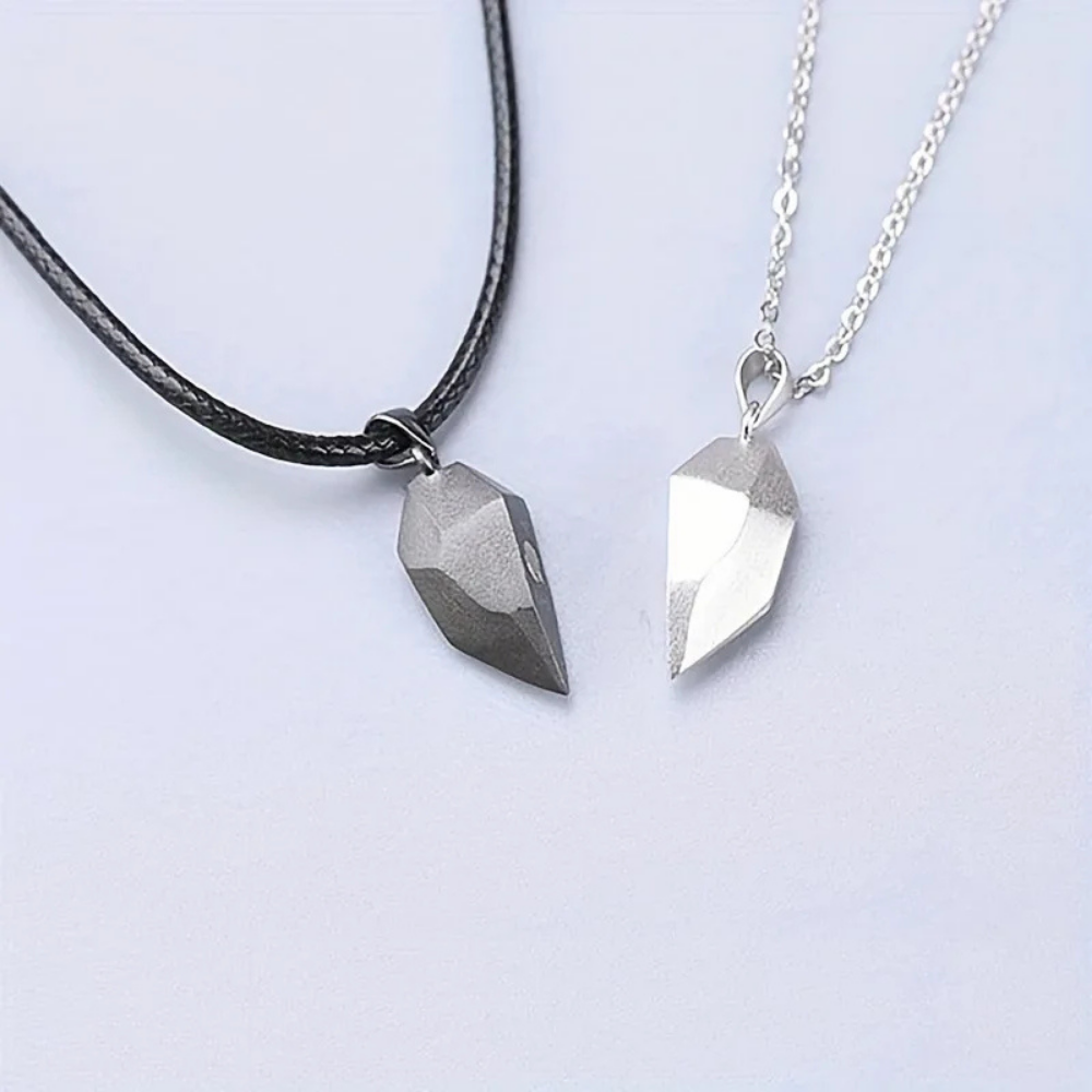 Magnetische Ketting Hartvormig Sieraad met ECG Patroon