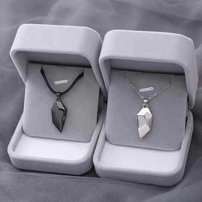 Magnetische Ketting Hartvormig Sieraad met ECG Patroon
