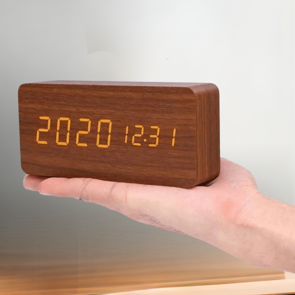 Houten Digitale Wekker met LED Display en Spraakbesturing