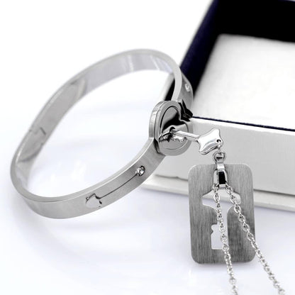 Hartvormige Armband en Ketting Set