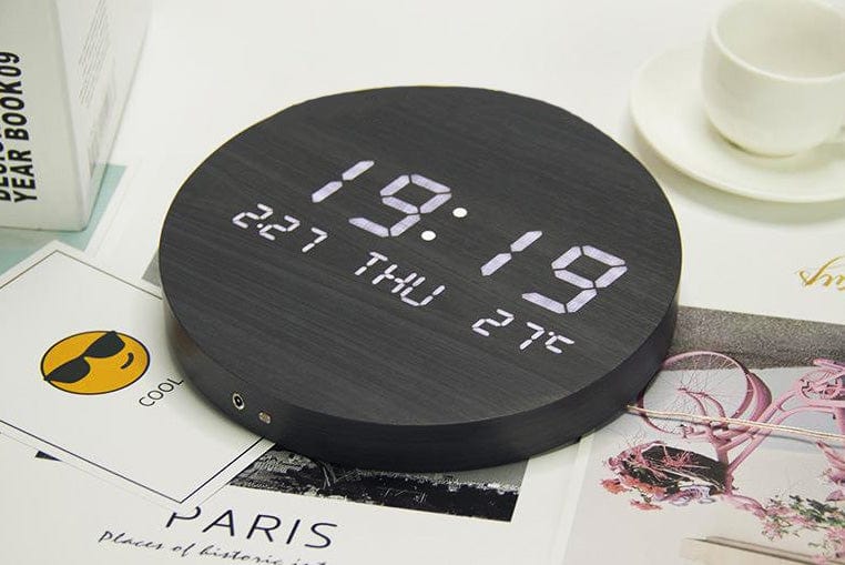 Scandinavische Wandklok Digitaal Batterij Modern Design