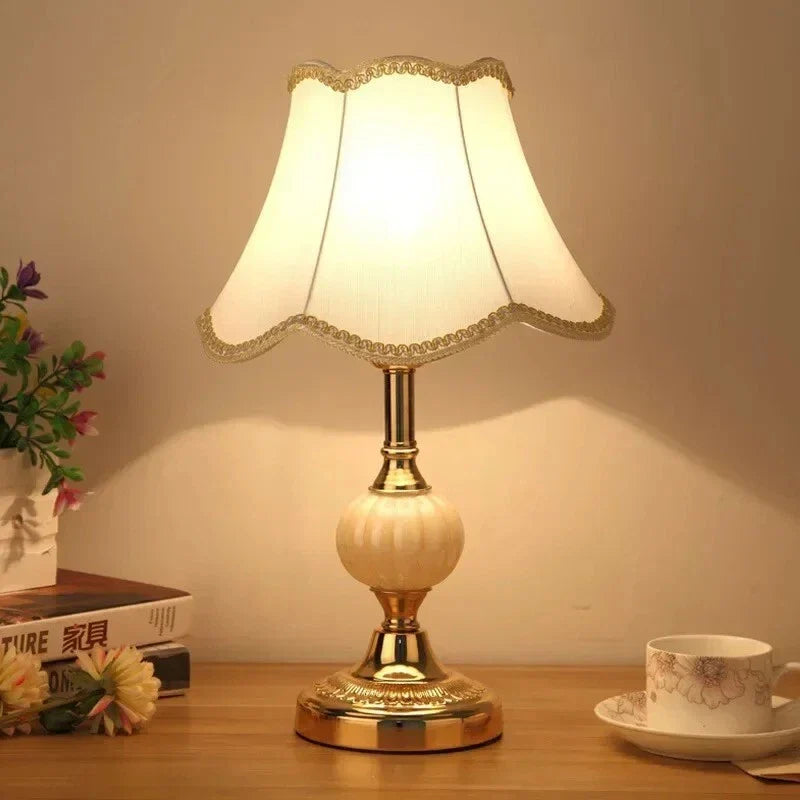 Scandinavische Tafellamp Warme Sfeer Klassiek Design